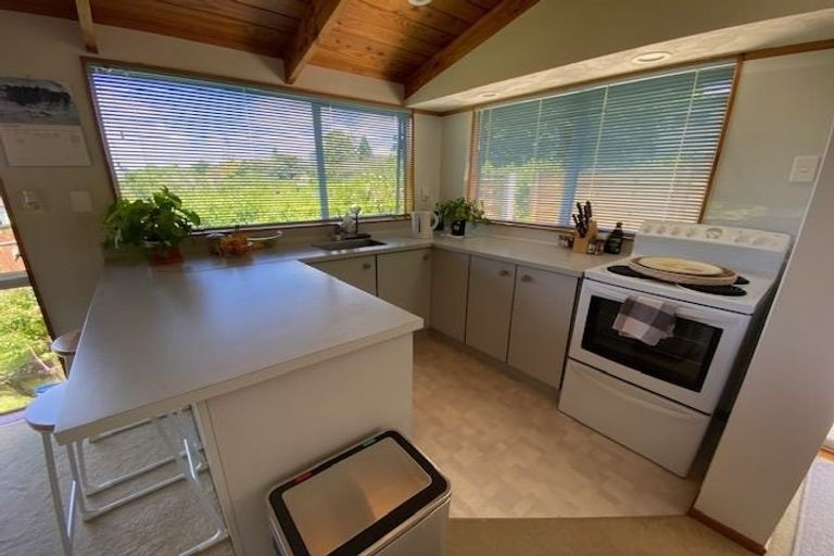 Photo of property in 27a Kenmure Avenue, Forrest Hill, Auckland, 0620