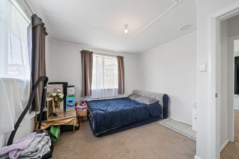 Photo of property in 12 Ngahue Crescent, Elsdon, Porirua, 5022