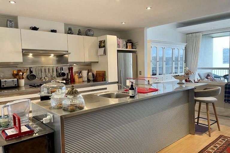 Photo of property in Marrakech Cafe, 14/305 Evans Bay Parade, Hataitai, Wellington, 6021