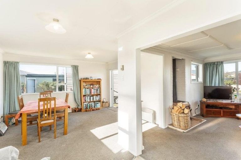 Photo of property in 1 Melville Street, Mosgiel, 9024