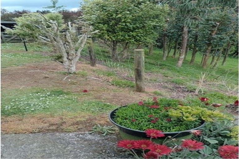 Photo of property in 84 Henderson Street, Kimbolton, 4774