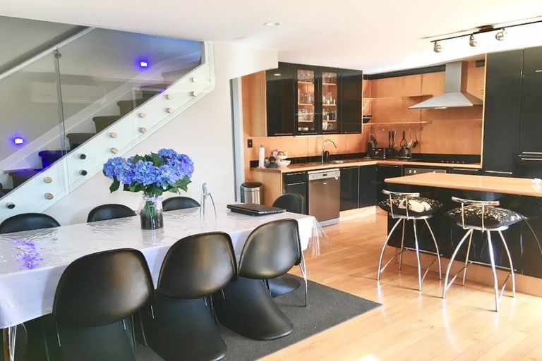 Photo of property in 43a Shanaway Rise, Hillcrest, Auckland, 0627