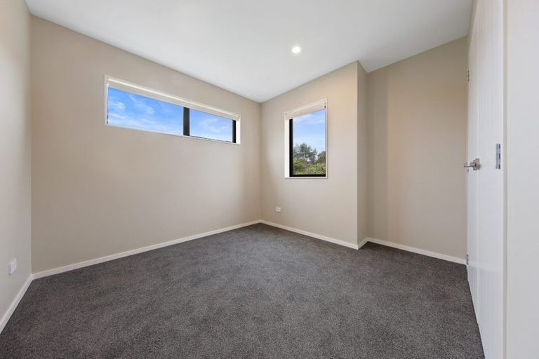 Photo of property in 47a Gossamer Drive, Pakuranga Heights, Auckland, 2010