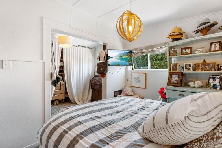 Photo of property in 4 Kingston Street, Albert Town, Wanaka, 9305