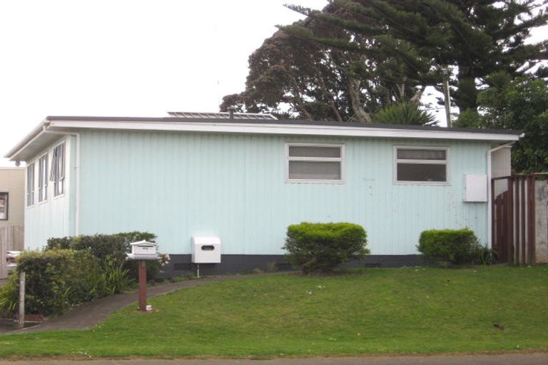 Photo of property in 118 South Road, Spotswood, New Plymouth, 4310