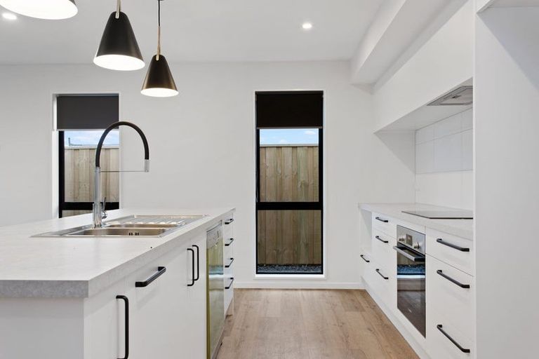 Photo of property in 7 Deans Place, Amberley, 7410