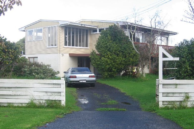 Photo of property in 18 Kerswill Place, Pakuranga, Auckland, 2010