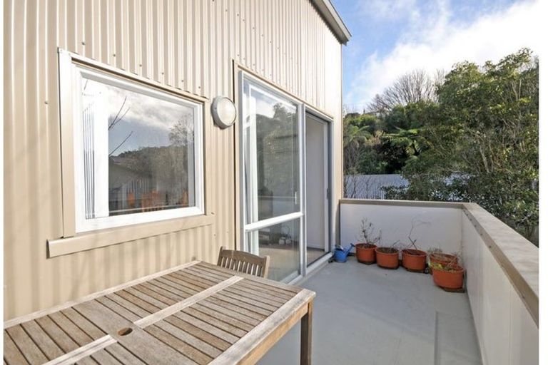 Photo of property in 5/12 Agra Crescent, Khandallah, Wellington, 6035