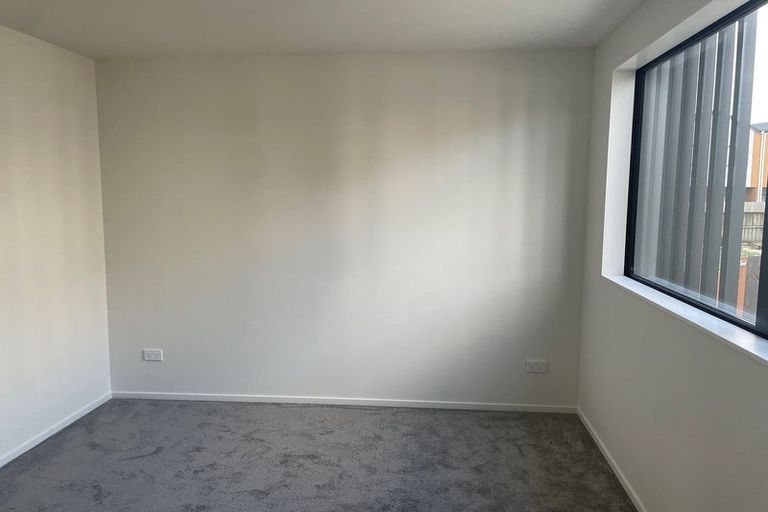 Photo of property in 4/18 Dellwood Avenue, Henderson, Auckland, 0612