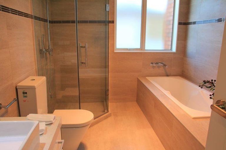 Photo of property in 16 Ballindrait Drive, Flat Bush, Auckland, 2019