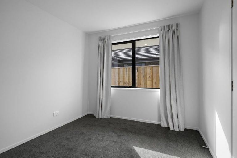 Photo of property in 12 Mccahon Lane, Rolleston, 7615