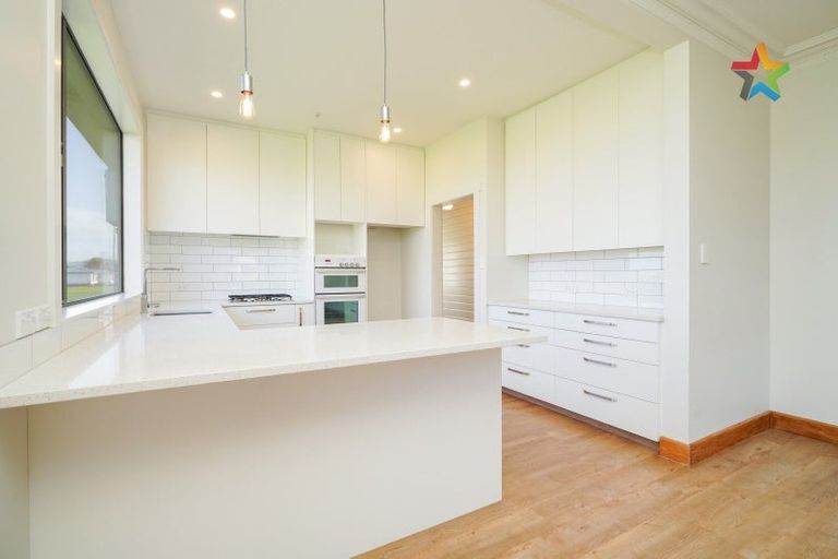 Photo of property in 8 Peace Street, Tuatapere, 9620