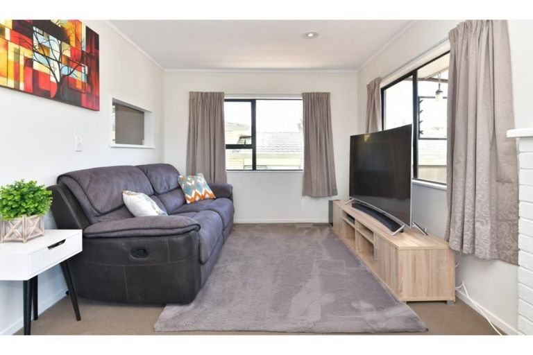 Photo of property in 360a Whangaparaoa Road, Stanmore Bay, Whangaparaoa, 0932