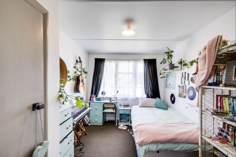 Photo of property in 46 Massey Crescent, Marewa, Napier, 4110