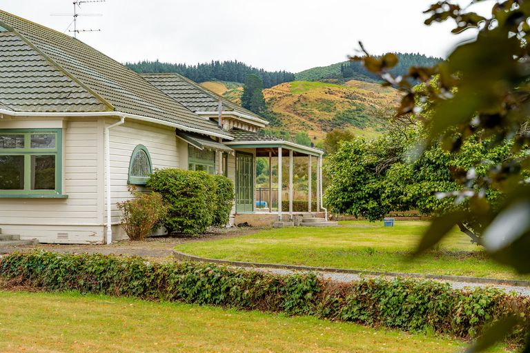 Photo of property in 76 Waiohine Gorge Road, Dalefield, Carterton, 5791