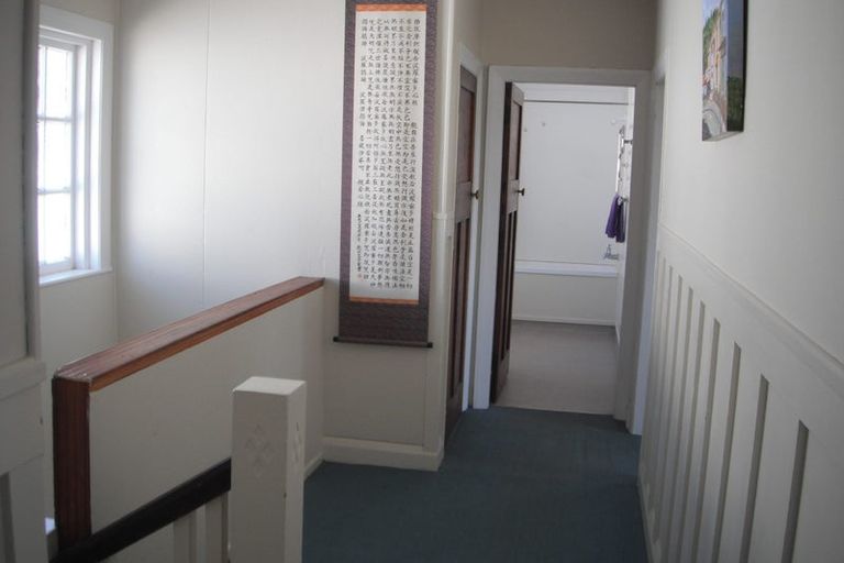 Photo of property in 46 Wright Street, Mount Cook, Wellington, 6021