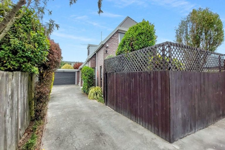 Photo of property in 2/14 Strauss Place, Somerfield, Christchurch, 8024