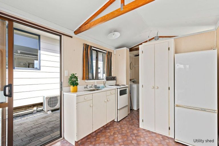 Photo of property in 11 Kitty Frazer Lane, Omaha, 0986