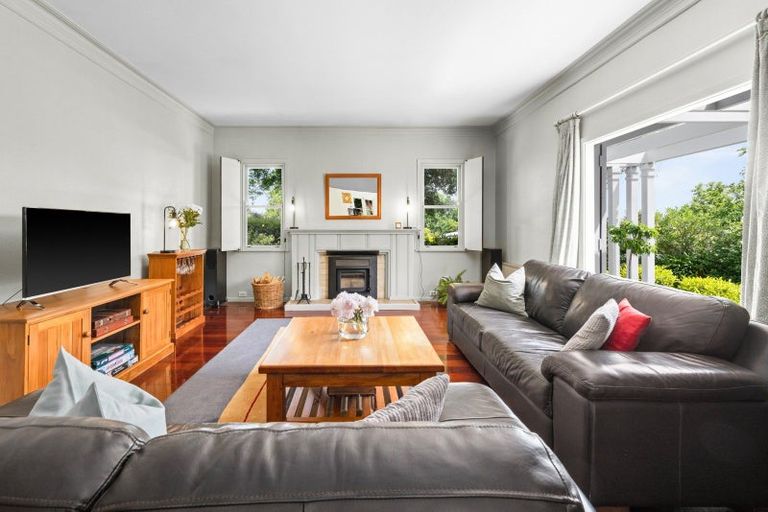 Photo of property in 27 Kopanga Road, Havelock North, 4130