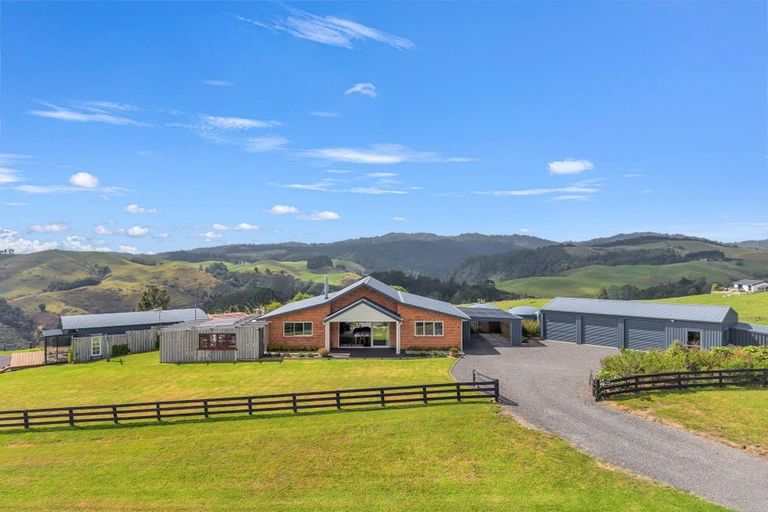 Photo of property in 114 Kaitemako Road South, Ohauiti, Tauranga, 3173