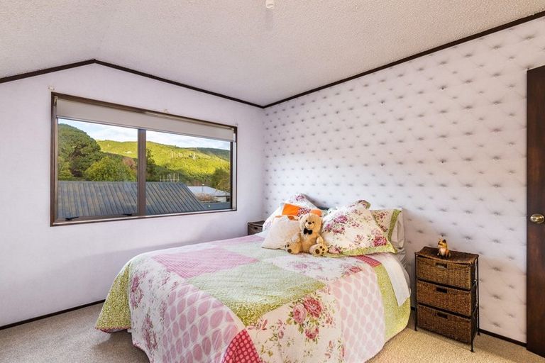 Photo of property in 15 Susan Lane, Kinloch, Taupo, 3377