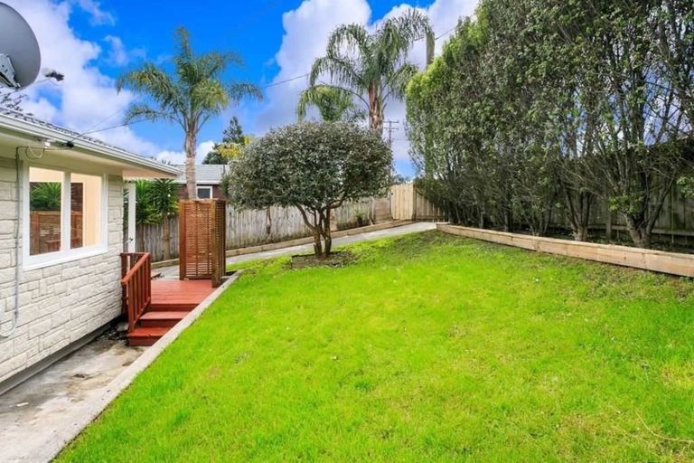 Photo of property in 54 Stanley Road, Glenfield, Auckland, 0629