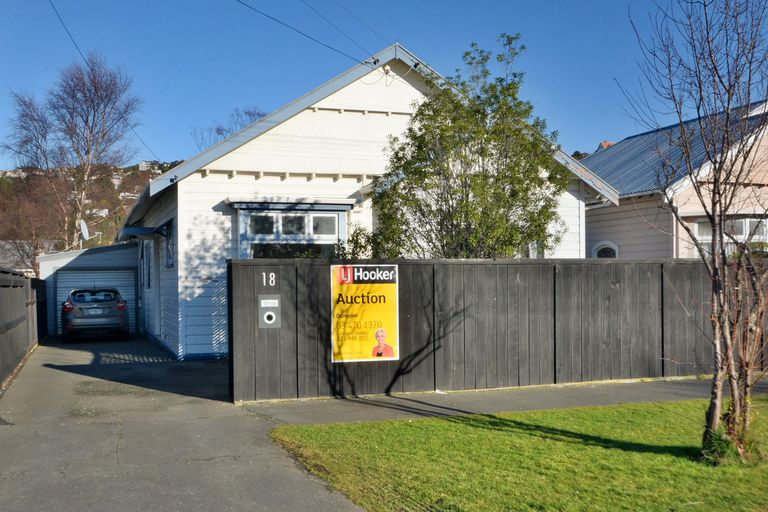 Photo of property in 18 Pretoria Avenue, Saint Clair, Dunedin, 9012