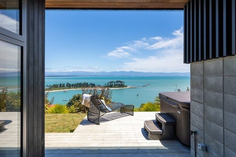 Photo of property in 5 Albert Road, Stepneyville, Nelson, 7010