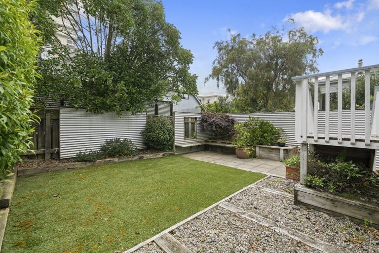 Photo of property in 34 Aro Street, Aro Valley, Wellington, 6021
