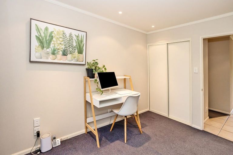 Photo of property in 22 Raeburn Avenue, Otatara, Invercargill, 9879