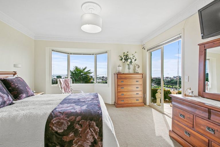 Photo of property in 448 Devon Street West, Lynmouth, New Plymouth, 4310