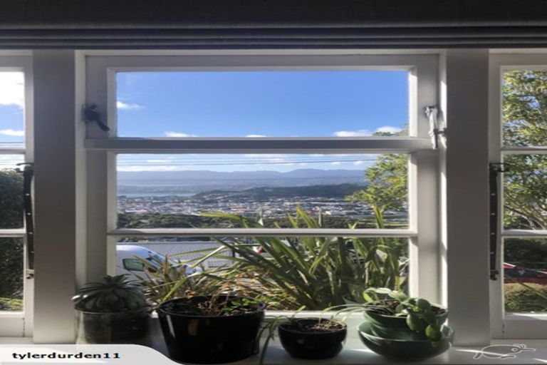 Photo of property in 74 Mills Road, Brooklyn, Wellington, 6021