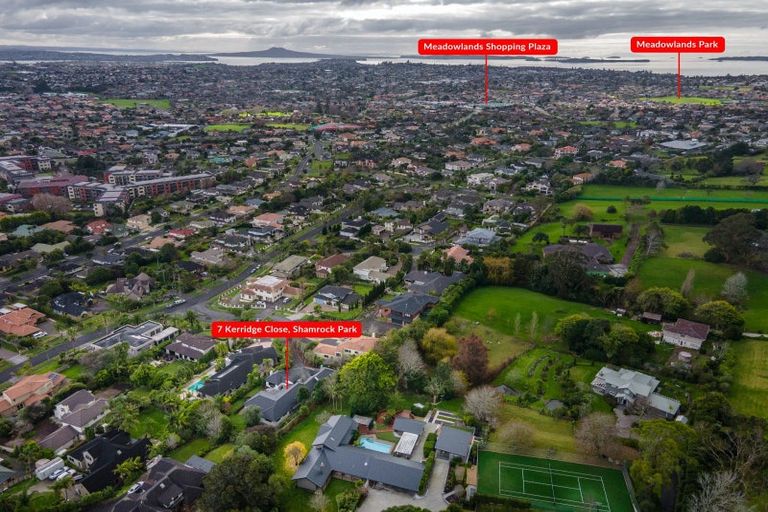 Photo of property in 7 Kerridge Close, Shamrock Park, Auckland, 2016