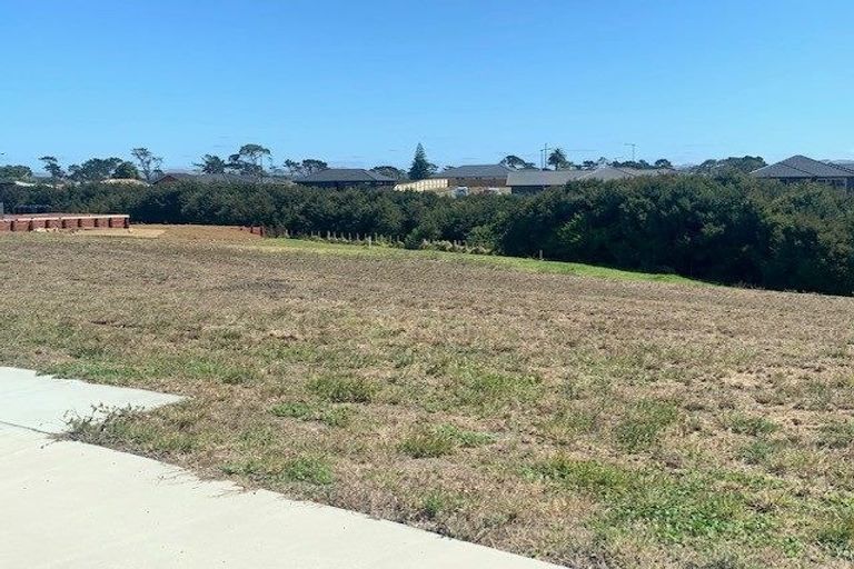 Photo of property in 10 Wheriko Avenue, Glenbrook, 2681