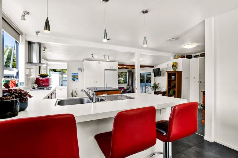 Photo of property in 44 Waimea Street, Westown, New Plymouth, 4310