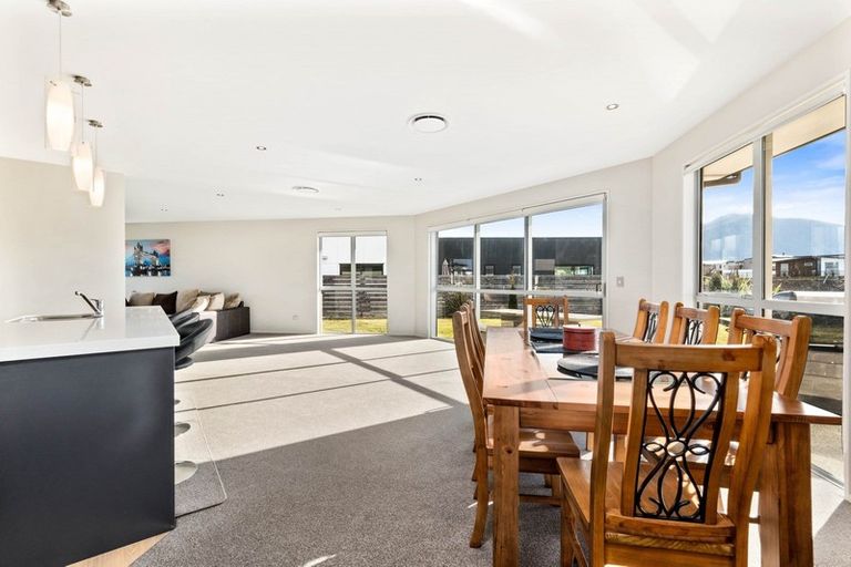 Photo of property in 5 Sunnyside Lane, Wanaka, 9305