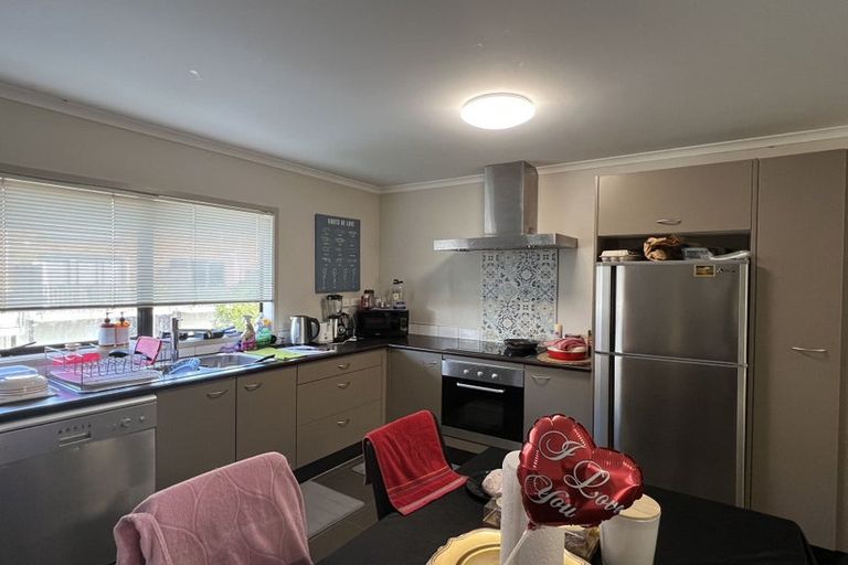 Photo of property in St Claire Village, 202/172 Mcleod Road, Te Atatu South, Auckland, 0610