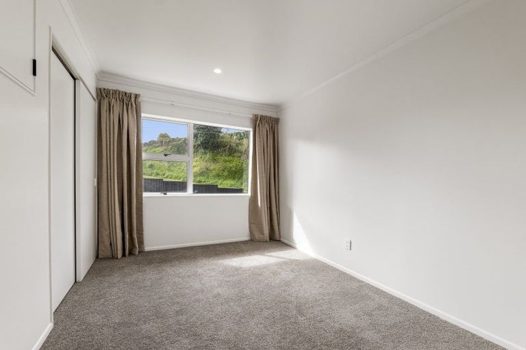 Photo of property in 1 Ruskin Place, Westown, New Plymouth, 4310