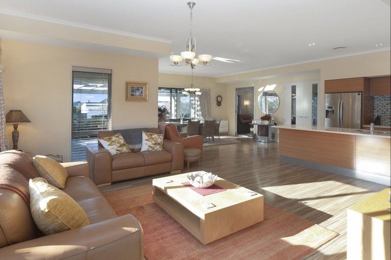 Photo of property in 48 Rotherham Drive, West Melton, 7618