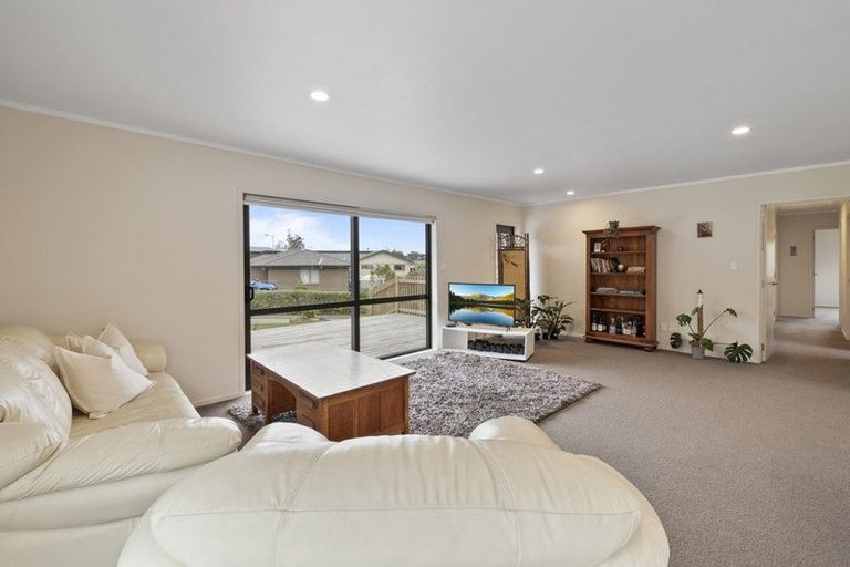 Photo of property in 11 Wharuka Glade, Mangawhai, 0505