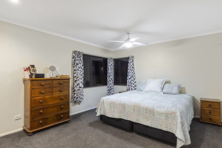 Photo of property in 47 Katerini Grove, Papamoa Beach, Papamoa, 3118