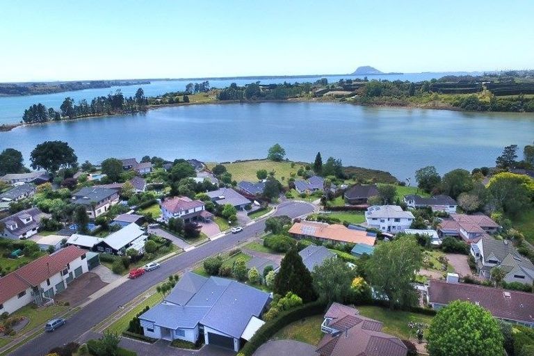 Photo of property in 10 Lindoch Avenue, Te Puna, Tauranga, 3174