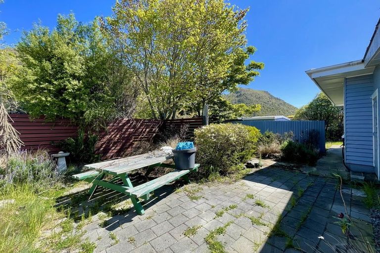 Photo of property in 77 Bledisloe Street, Kurow, 9435