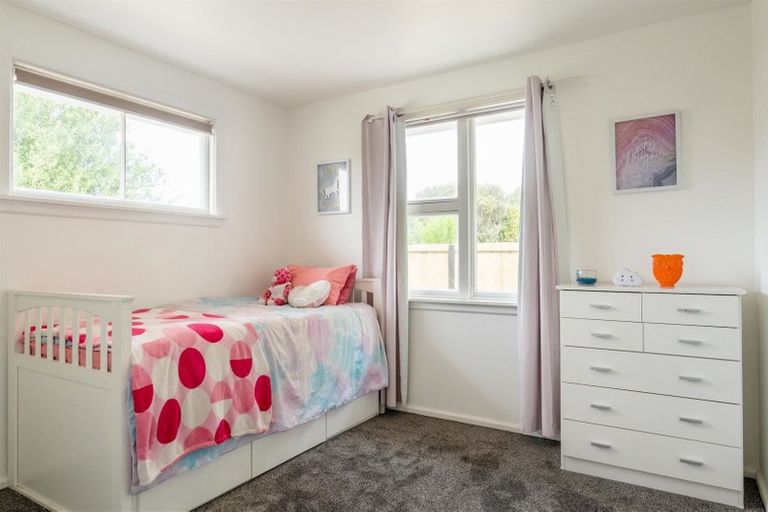 Photo of property in 13 Gladson Avenue, Sockburn, Christchurch, 8042