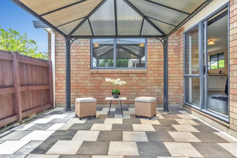 Photo of property in 38 Diomede Glade, Flagstaff, Hamilton, 3210