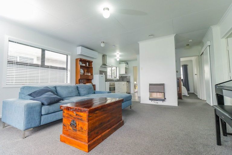 Photo of property in 11 Slacks Road, Awapuni, Palmerston North, 4412