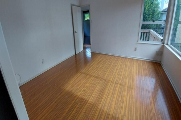 Photo of property in 23 Mawney Road, Henderson, Auckland, 0610