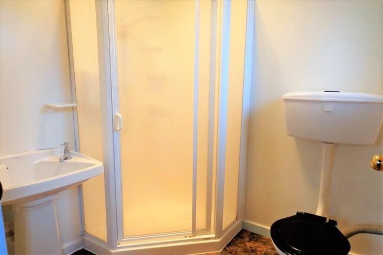 Photo of property in 32 Jennifer Street, Bryndwr, Christchurch, 8053