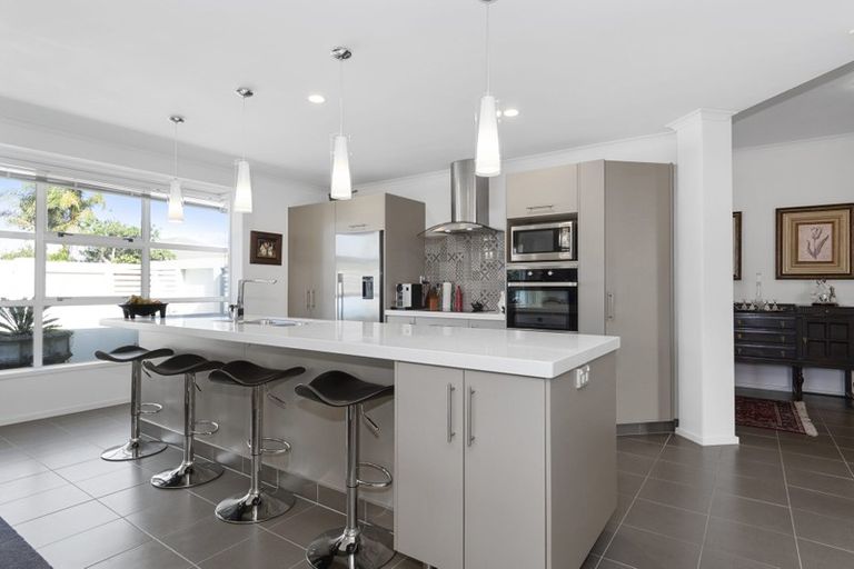 Photo of property in 2 Kakapo Place, Pyes Pa, Tauranga, 3112