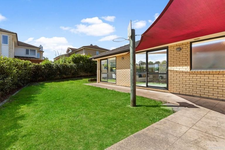 Photo of property in 3 Ohau Court, Fairview Heights, Auckland, 0632